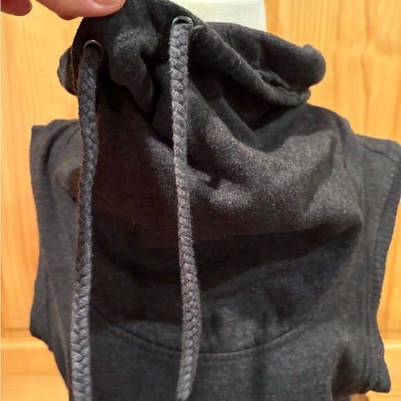 Calvin Klein PERFORMANCE Sleeveless Black Cowl Neck vest with front pocket - Picture 10 of 10